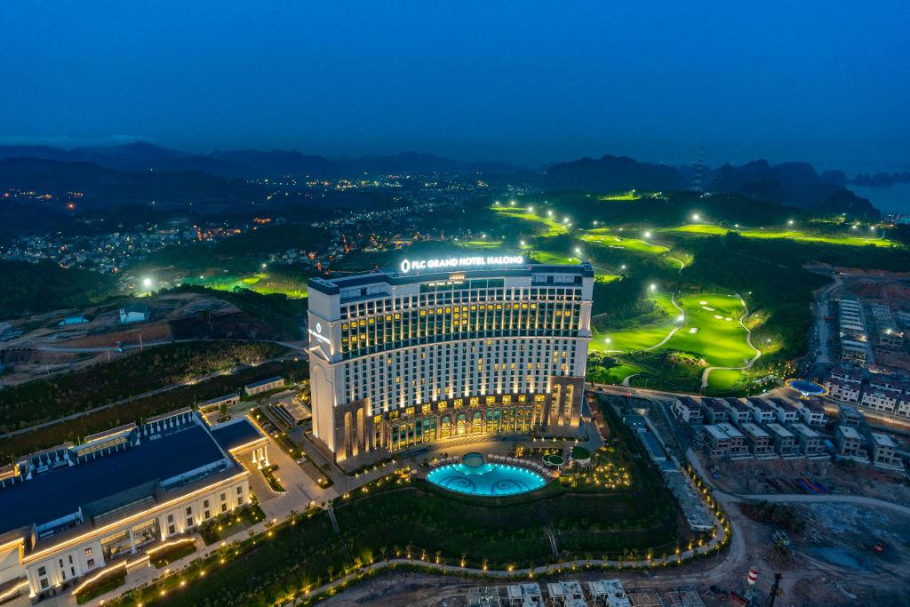 flc ha long