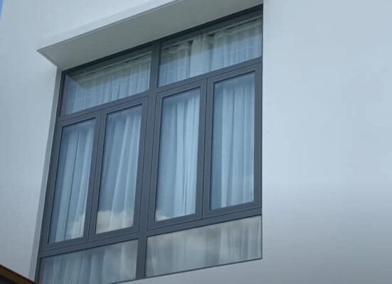 Bảng độ dày kính cường lực tiêu chuẩn cho cửa, vách, lan can 4 độ dày kính cường lực theo từng ứng dụng