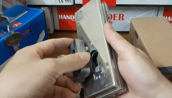 Top 6 thương hiệu khóa cửa kính thủy lực uy tín, giá tốt 5 khóa cửa kính thủy lực loại nào tốt