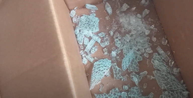 Cách phân biệt kính cường lực và kính thường tránh mua phải hàng giả 4 phân biệt kính cường lực nhanh chóng