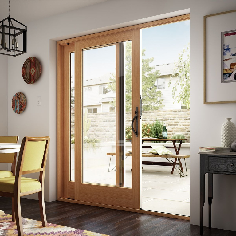 cửa kính cường lực khung gỗ cao cấp