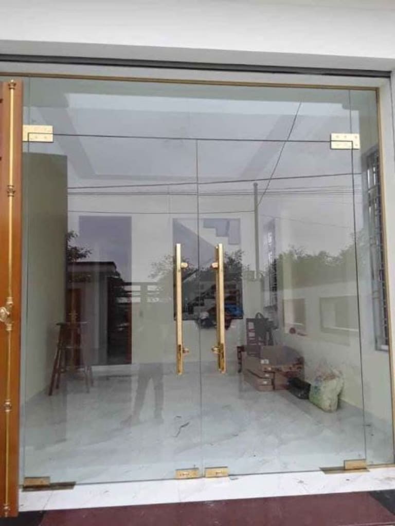 Tổng Quan Về Các Loại Kính Thông Dụng Trong Xây Dựng 3 Kính cường lực Tempered Glass