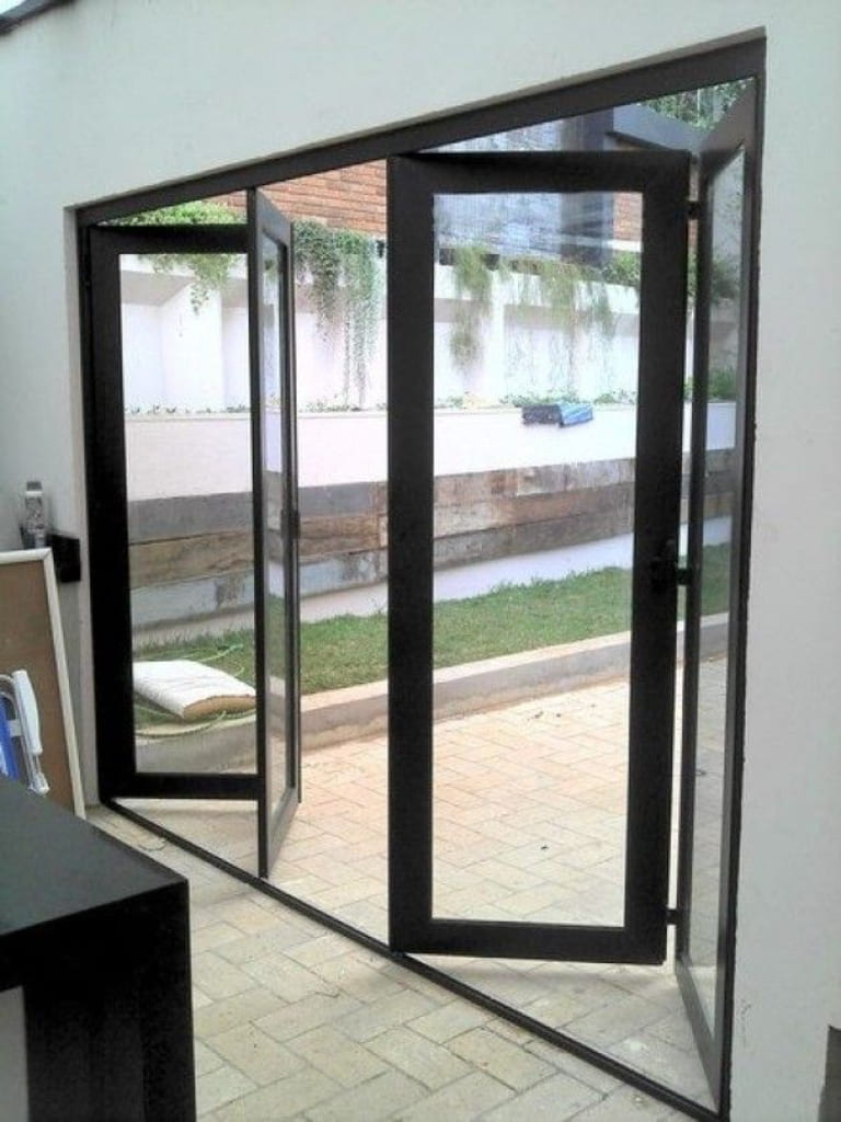 Báo giá thi công 12 mẫu cửa kính cường lực 4 cánh cho nhà riêng, văn phòng 12 cửa kính cường lực 4 cánh chất lượng cao