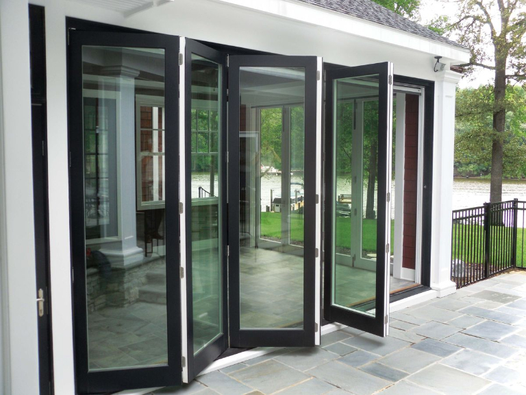 Báo giá thi công cửa lùa kính cường lực ray treo 3 cửa lùa kính cường lực ray treo cách âm