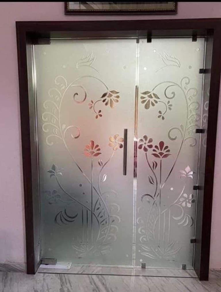 Top 12 mẫu cửa nhôm kính hoa văn độc đáo 10 cửa nhôm kính hoa văn sóng nước