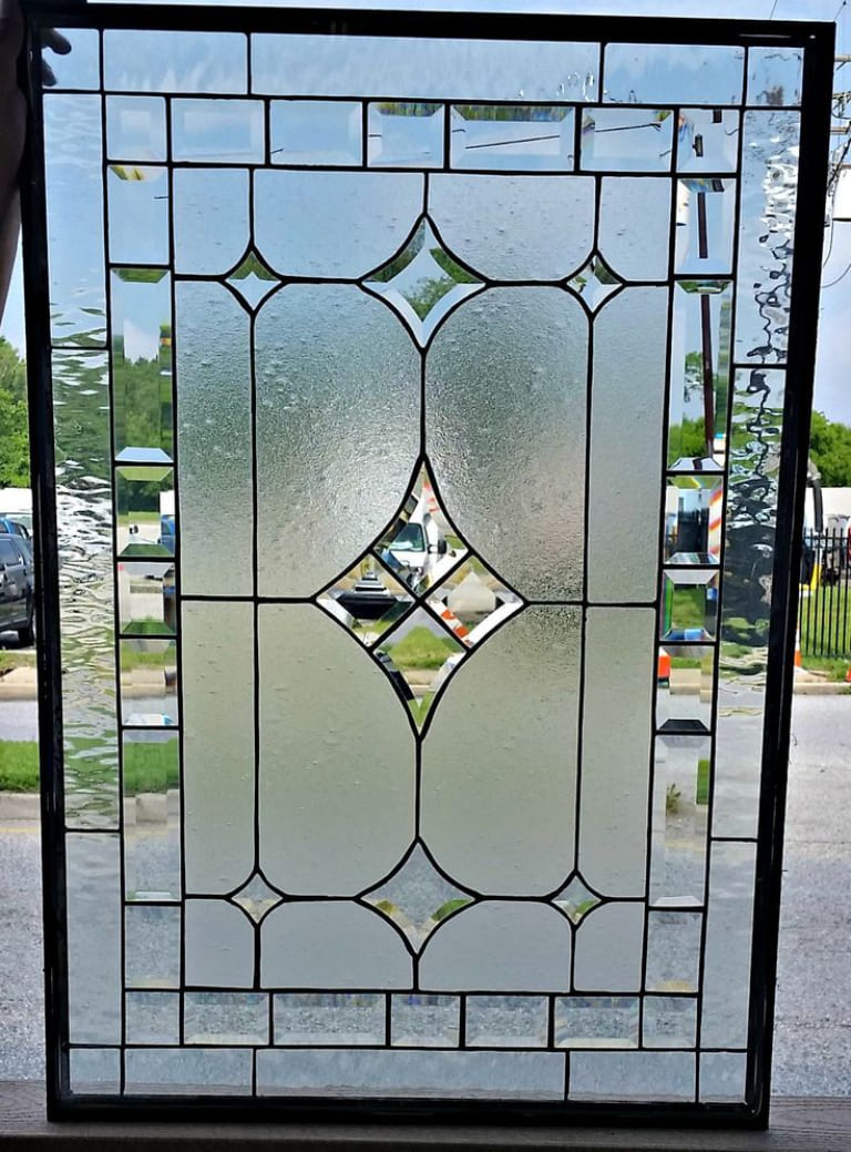 Top 12 mẫu cửa nhôm kính hoa văn độc đáo 8 cửa nhôm kính hoa văn cổ điển