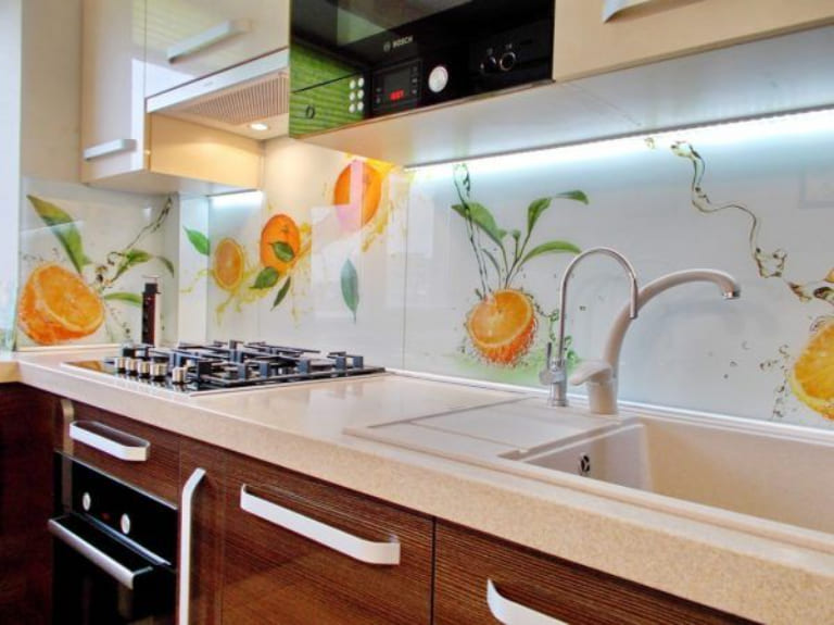 Top 12 mẫu kính ốp bếp hiện đại kèm báo giá trọn gói lắp đặt 13 kính ốp bếp màu xanh biển