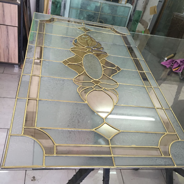 Báo Giá 9 Mẫu Vách Kính Cường Lực Hoa Văn Sinh Động, Độc Đáo 5 vách kính cường lực hoa văn phòng khách