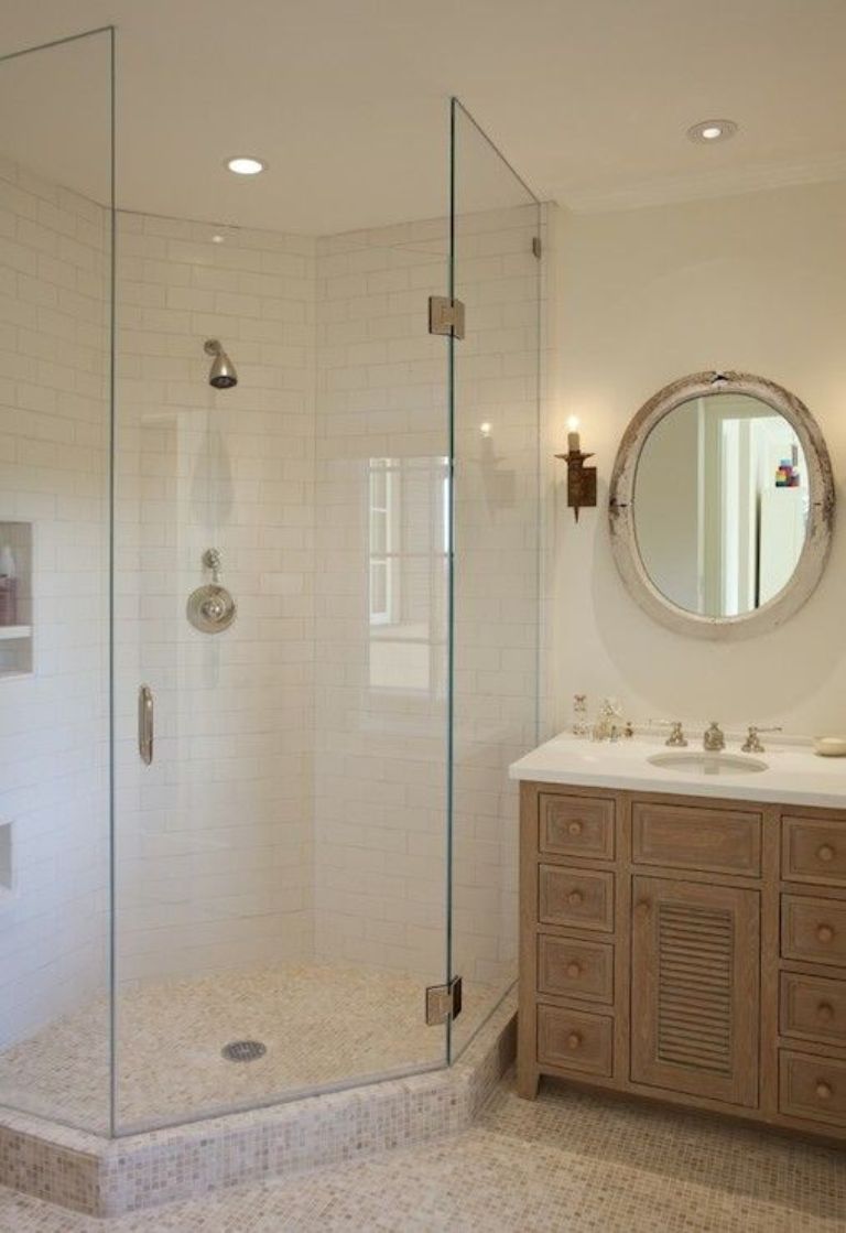 vách tắm kính 135 độ hiện đại