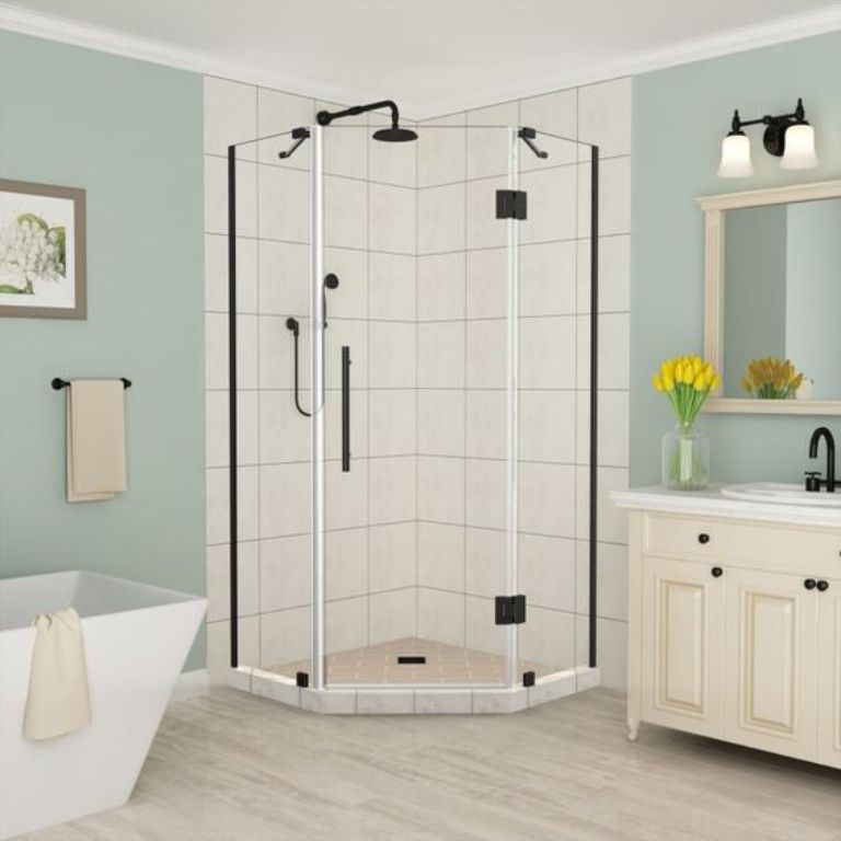 vách tắm kính 135 độ sử dụng phổ biến