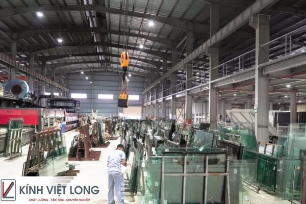Cắt Kính Cường Lực Đà Nẵng Theo Yêu Cầu - Giá Cạnh Tranh 1 Kính cường lực Đà Nẵng
