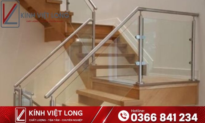 Cầu Thang Kính: Giải Pháp Kiến Trúc Thông Minh Cho Ngôi Nhà Hiện Đại 2 Mẫu cầu thang kính tay vịn inox
