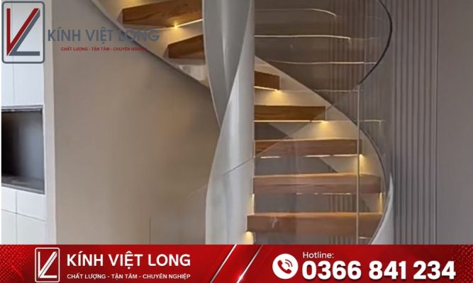 Cầu Thang Kính: Giải Pháp Kiến Trúc Thông Minh Cho Ngôi Nhà Hiện Đại 25 Mẫu cầu thang kính xoắn ốc
