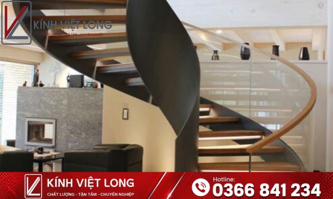 Cầu Thang Kính: Giải Pháp Kiến Trúc Thông Minh Cho Ngôi Nhà Hiện Đại 22 Mẫu cầu thang kính xoắn ốc